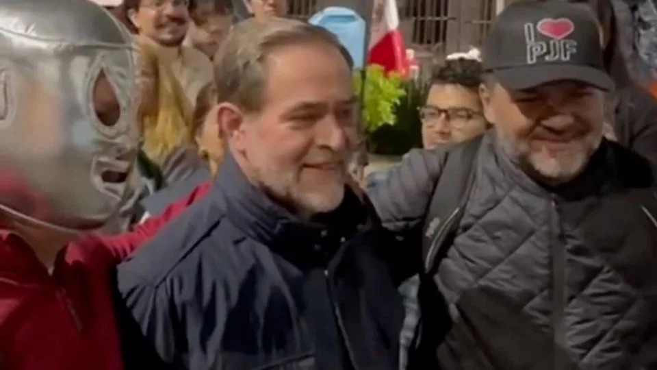 Mario pardo - latinus