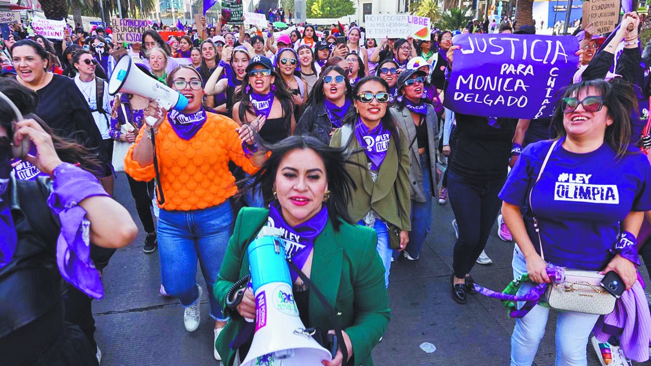 Dia de la mujer el economista