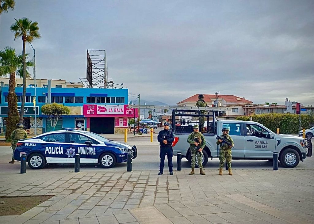 Autoridades retiran cámaras de videovigilancia irregulares en la vía pública