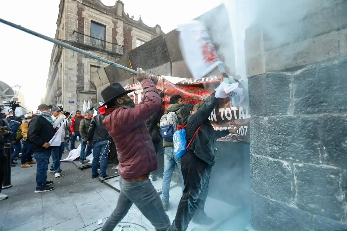 Maestros La Jornada