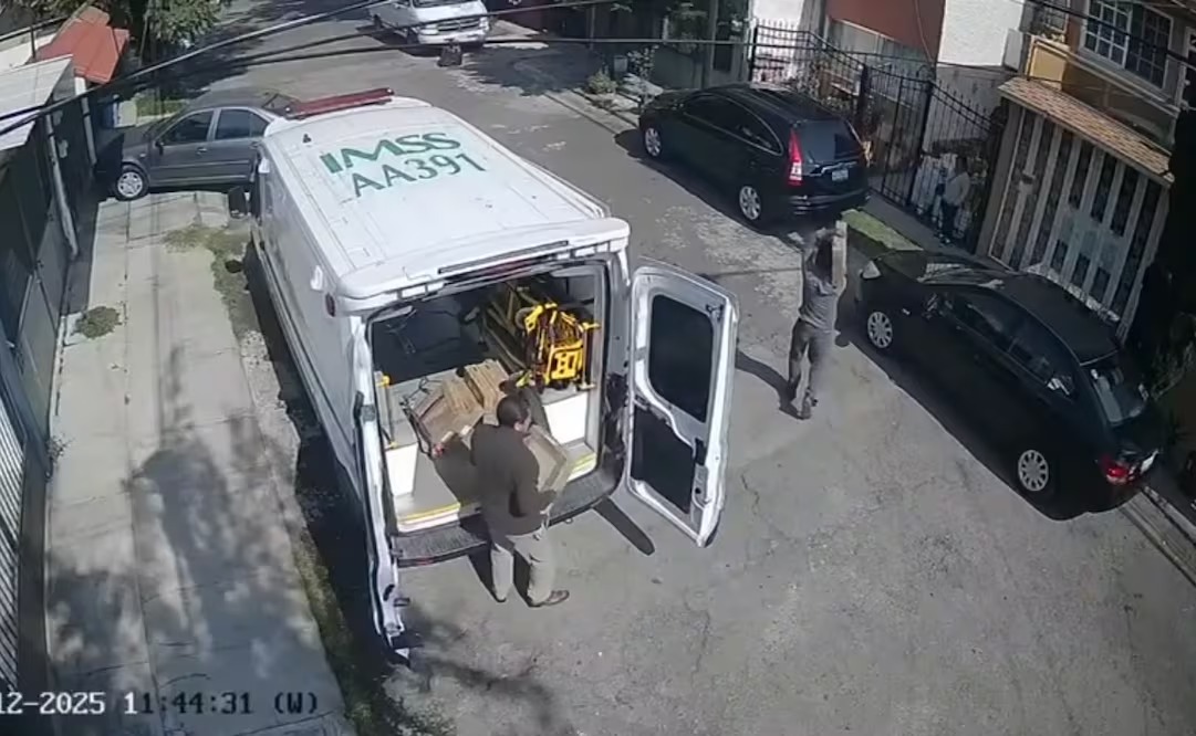 Ambulancia IMSS El Universal
